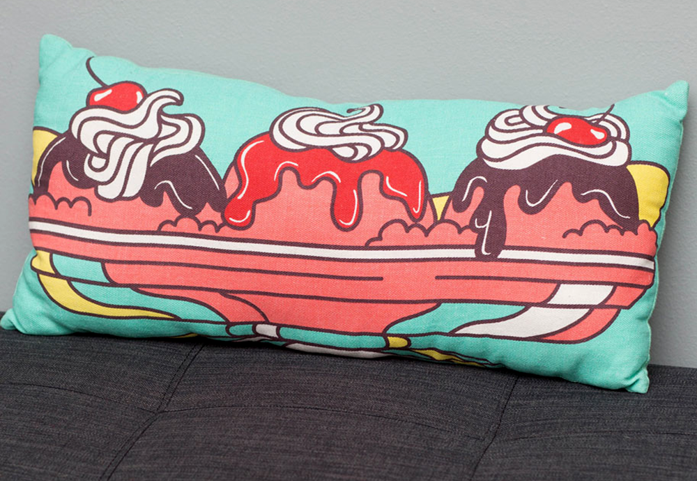 banana-split-pillow/banana-split-pillow.png